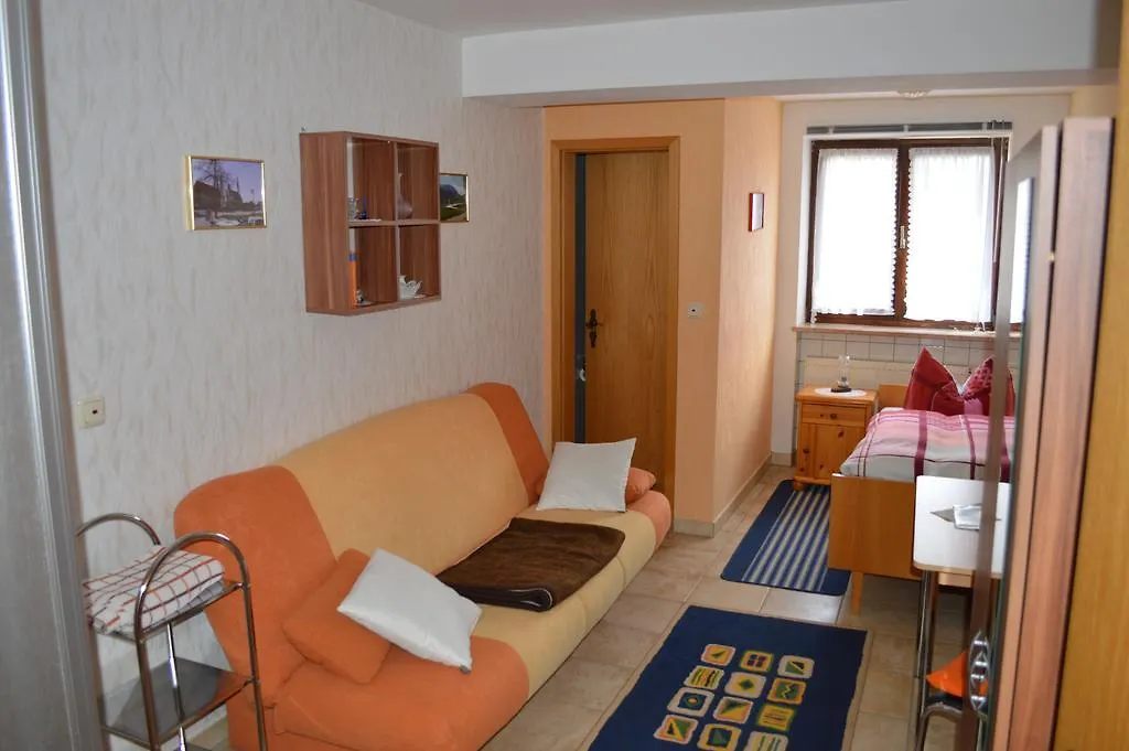 Gastehaus Albina Guest House Flintsbach